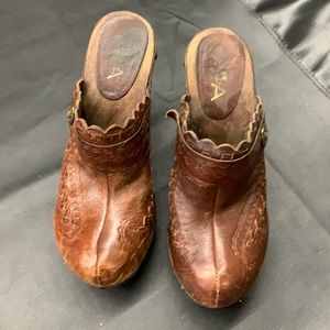 MIA Tooled leather clogs